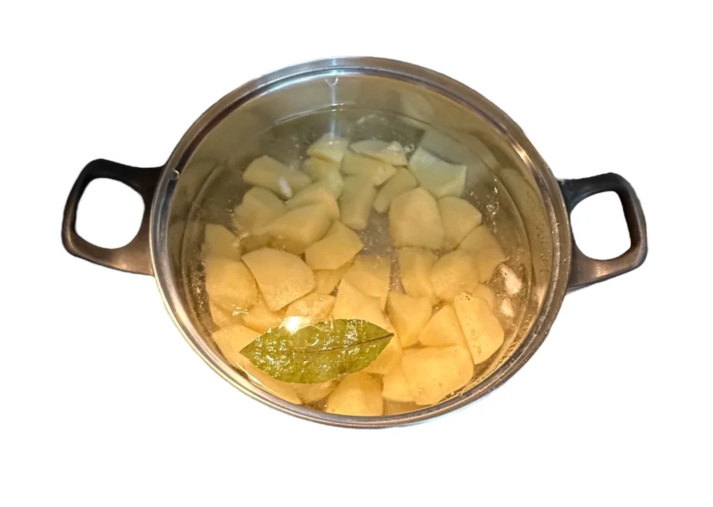 Photoroom_20250126_143732-1024x728 Cómo hacer Patatas Revolconas con Torreznos Crujientes: Receta Tradicional