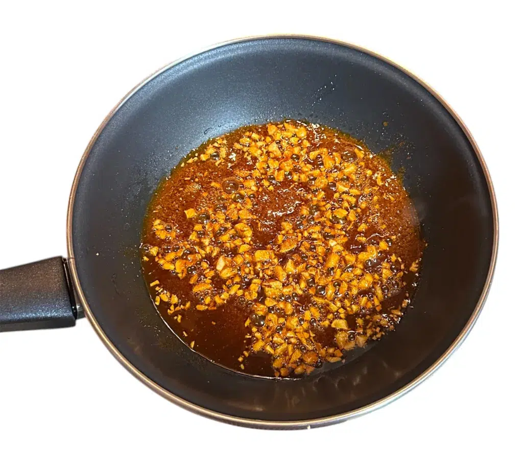 Photoroom_20250126_143812-1024x916 Cómo hacer Patatas Revolconas con Torreznos Crujientes: Receta Tradicional