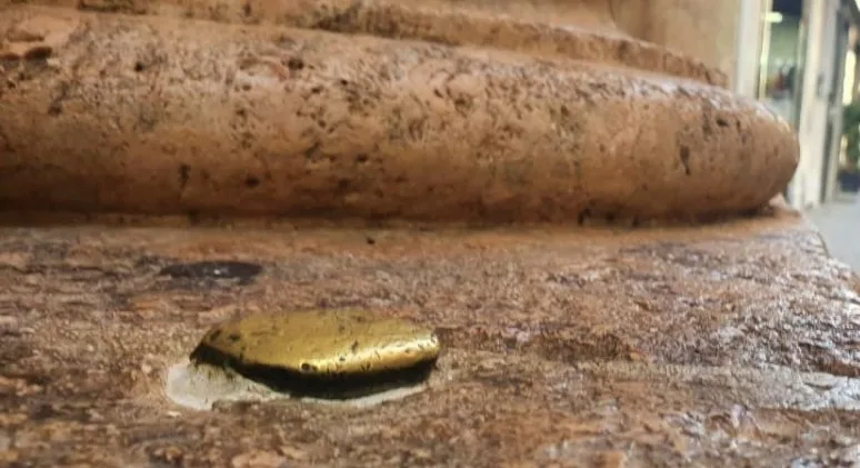 IMG_0025-jpeg Pasaje de Lodares de Albacete: La Leyenda del Clavo Mágico