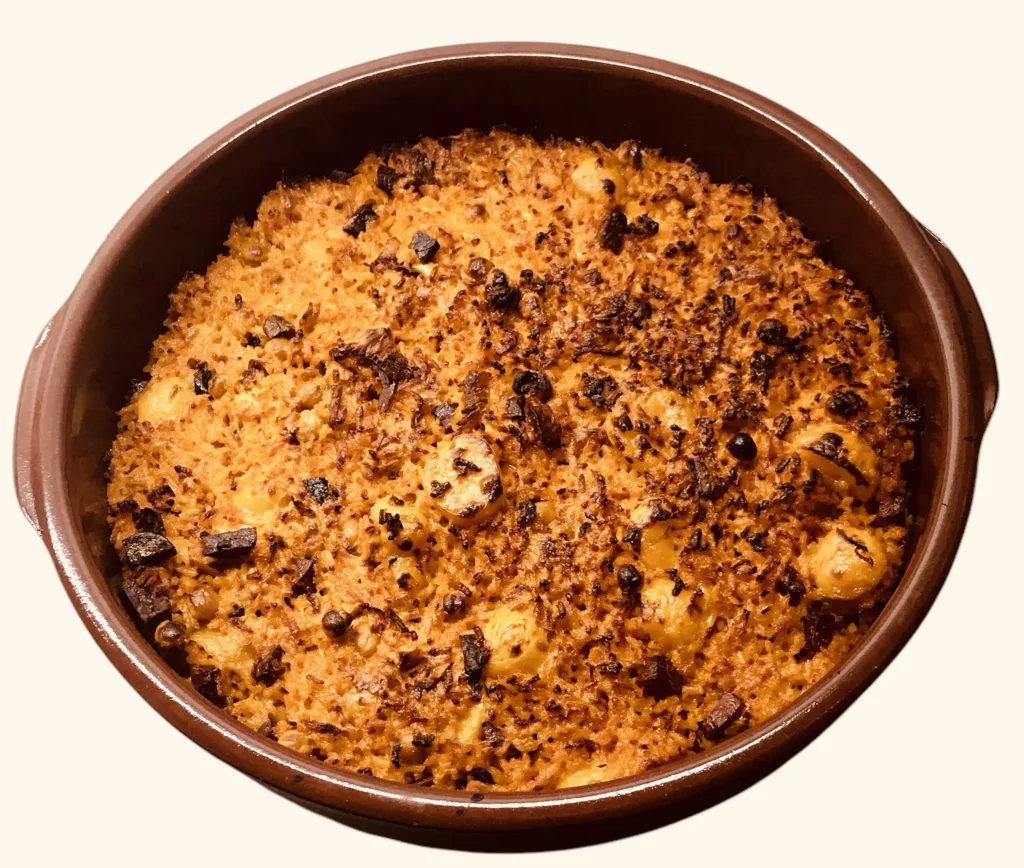 Arroz al Horno con Costra: Plato Tradicional de Alicante ilustración