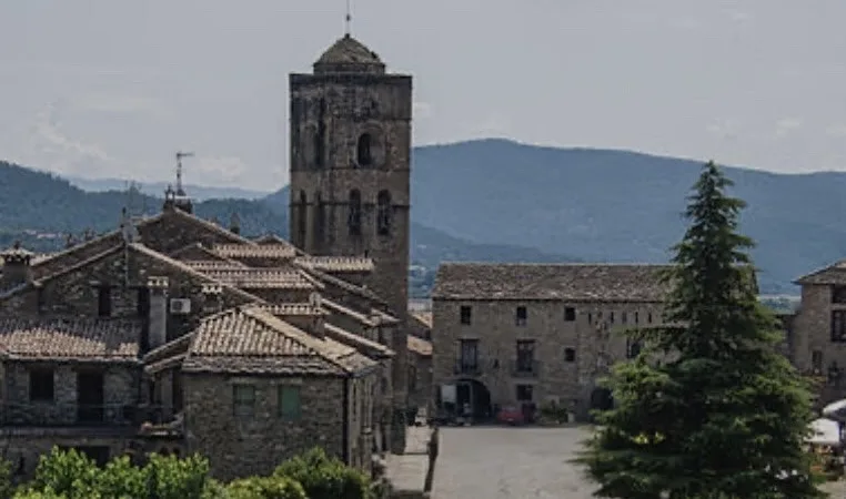 Los 10 Pueblos Más Bonitos de España que ¡No Puedes Perderte! ilustración