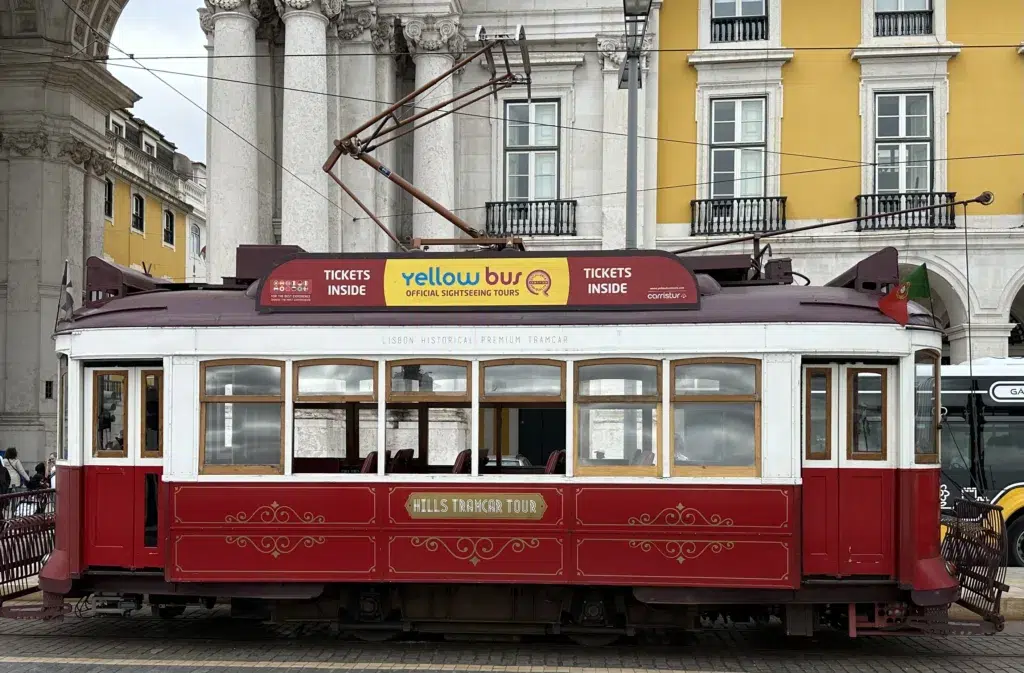 Lisboa: Descubre la Torre de Belém, el Monumento a los Descubridores, la Plaza del Comercio y el Monasterio de los Jerónimos ilustración