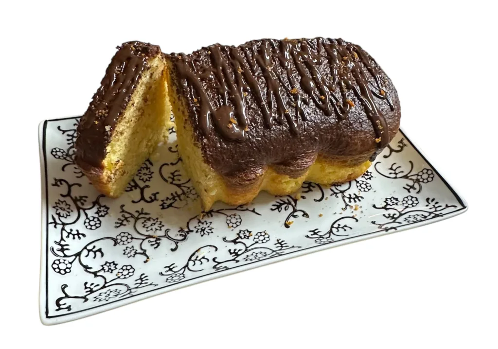 Bizcocho de Naranja y Chocolate: Fácil y Delicioso ilustración