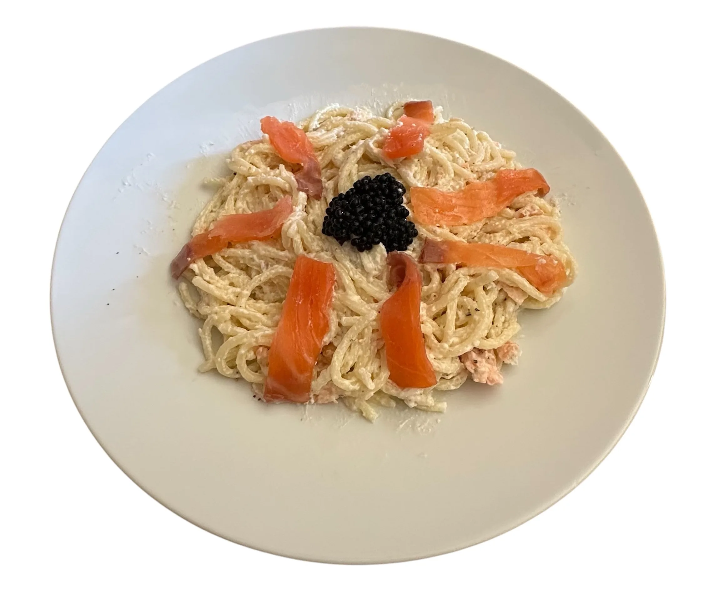 Espaguetis con salmón y caviar